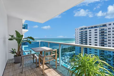 102 24th St #1212, Miami Beach, FL 33139