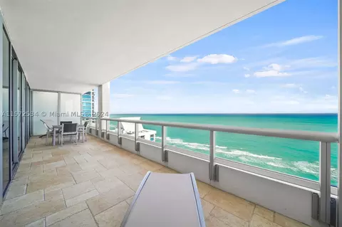 6799 Collins Ave #PH04, Miami Beach, FL 33141