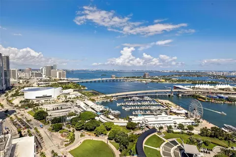 50 Biscayne Blvd #4502, Miami, FL 33132