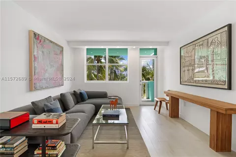 301 Ocean Dr #303, Miami Beach, FL 33139