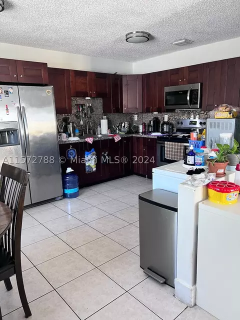 Undisclosed, Miami, FL 33157