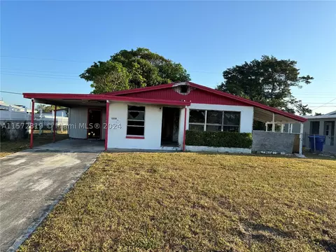 1310 W 1st St, Riviera Beach, FL 33404