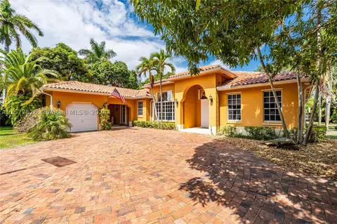 7935 SW 168th St, Palmetto Bay, FL 33157