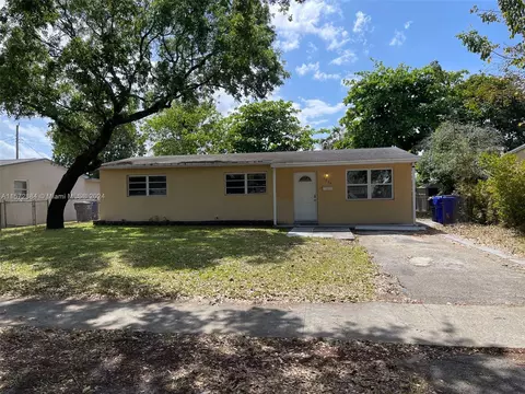 1030 N 70th Ave, Hollywood, FL 33024