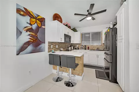 Kitchen - Undisclosed, Hialeah, FL 33012 photo 2 of 3
