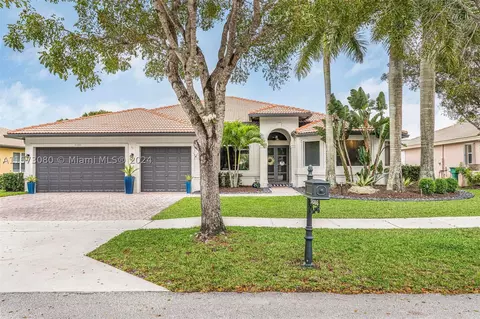 5086 Waters Edge Way, Cooper City, FL 33330