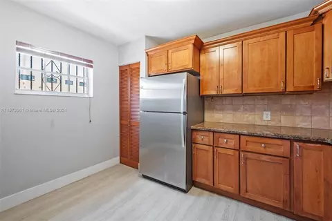 Kitchen - 11 Olive Dr #H, Hialeah, FL 33010 photo 2 of 2