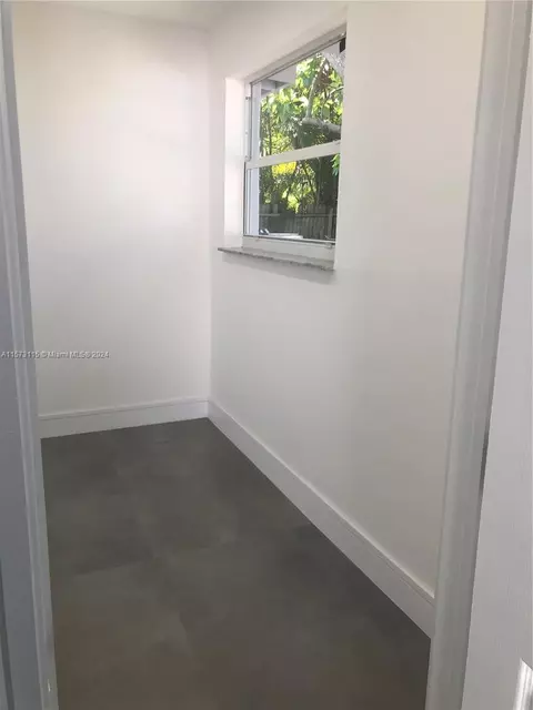 Other - 891 SE 3rd Pl, Hialeah, FL 33010 photo 5 of 13