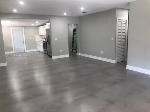 Living - 891 SE 3rd Pl, Hialeah, FL 33010 photo 1 of 3