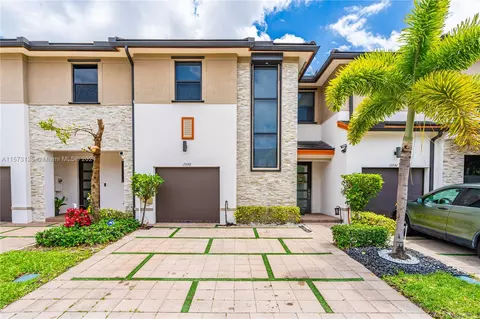 15593 NW 91st Ct #15593, Miami Lakes, FL 33018