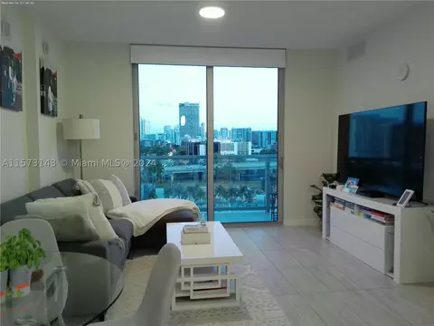 3900 Biscayne Blvd #S-708, Miami, FL 33137