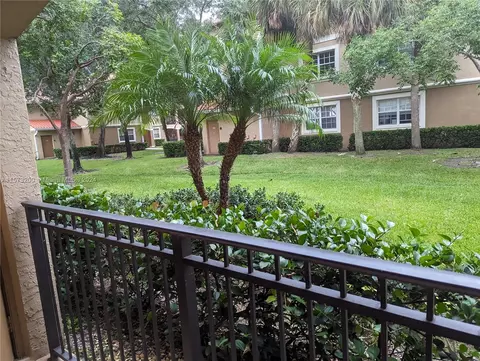 11650 SW 2nd St #16107, Pembroke Pines, FL 33025