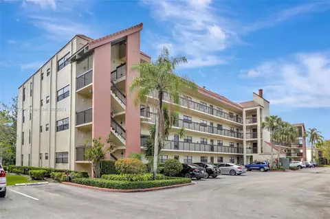 1832 Hammock Blvd #309, Coconut Creek, FL 33063
