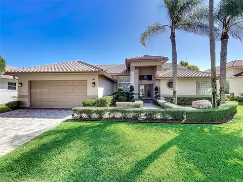 835 Bayside Ln, Weston, FL 33326
