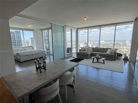 1040 Biscayne Blvd #3807, Miami, FL 33132