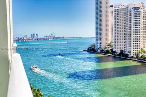 300 S Biscayne Blvd #L-1210, Miami, FL 33131