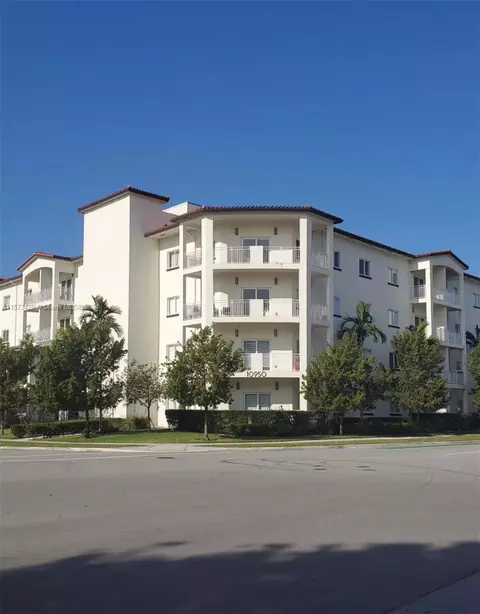 10950 NW 82nd St #417, Doral, FL 33178