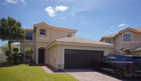 2496 SW 162nd Ter, Miramar, FL 33027