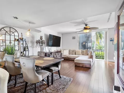 1651 NE 115th St #44C, Miami, FL 33181