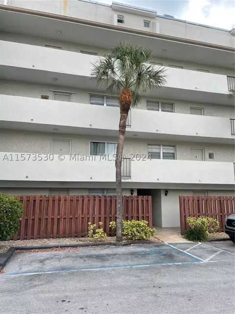 6900 N Kendall Dr #A103, Pinecrest, FL 33156