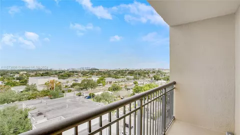 4242 NW 2nd St #807, Miami, FL 33126