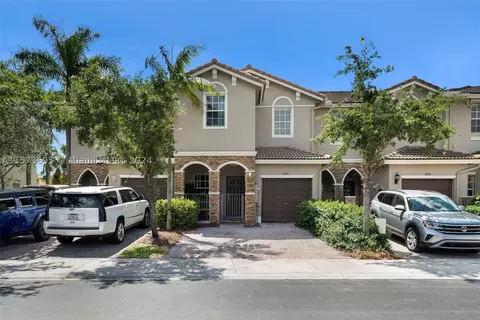 8886 SW 226th Ter, Cutler Bay, FL 33190