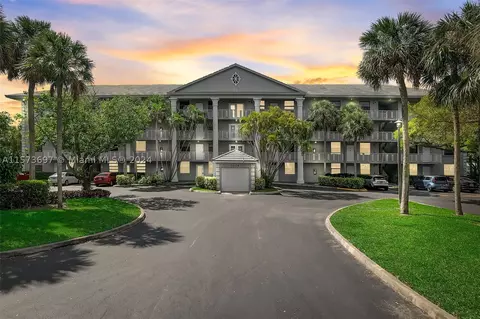 1506 Whitehall Dr #306, Davie, FL 33324