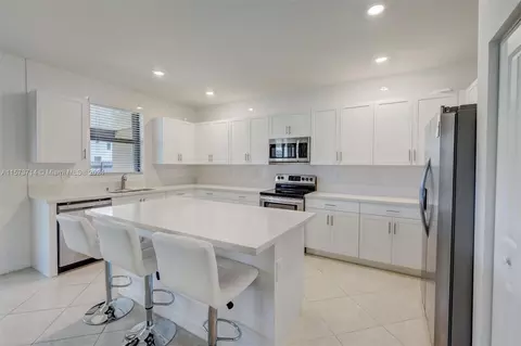 11887 SW 234th St, Homestead, FL 33032