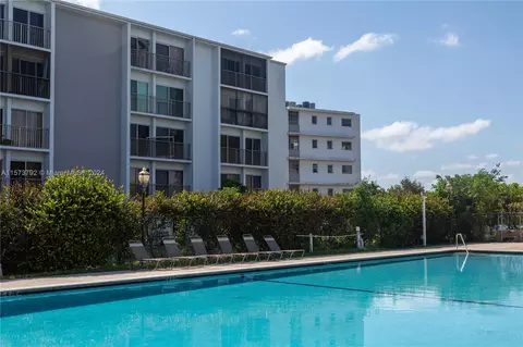 8610 N Sherman Cir #501, Miramar, FL 33025