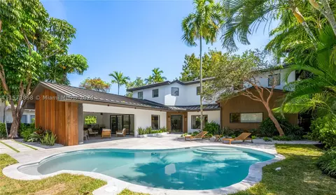 545 SW 29th Rd, Miami, FL 33129