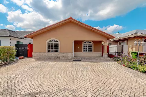 3548 W 73rd Ter, Hialeah, FL 33018