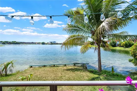 10810 NW 7th St #6B, Miami, FL 33172