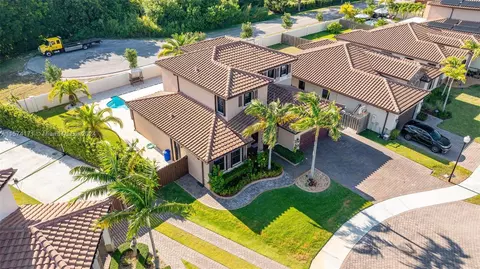 266 SE 23rd Ter, Homestead, FL 33033