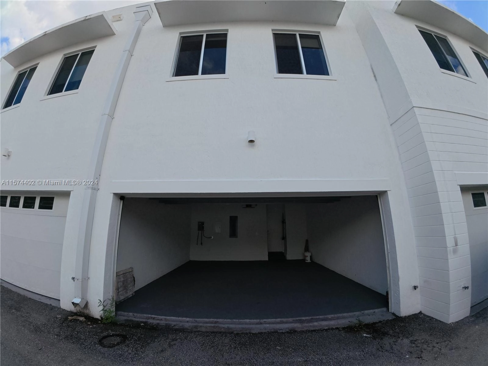 2621 NE 212th Ter Unit 209  