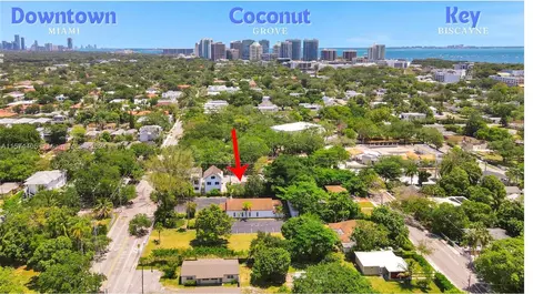 3210 Plaza St, Miami, FL 33133