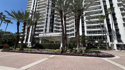 21205 Yacht Club Dr #3204, Aventura, FL 33180