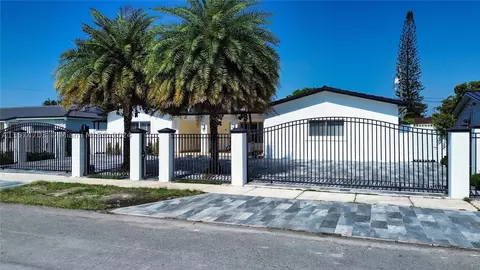 2122 SW 97th Ct, Miami, FL 33165