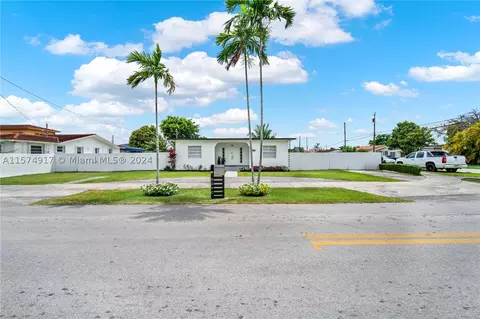 8890 SW 36th St, Miami, FL 33165