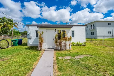 522 NW 15th St, Florida City, FL 33034