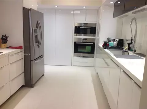 Undisclosed, Key Biscayne, FL 33149 photo 6