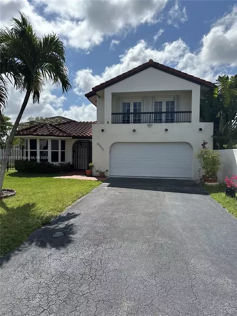 11824 SW 105th Ter, Miami, FL 33186