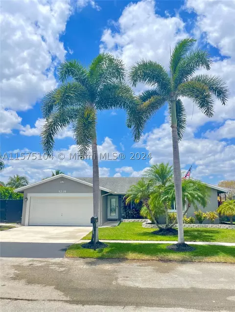5219 NW 99th Ave, Sunrise, FL 33351