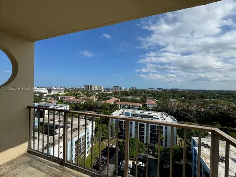 1470 NE 123rd St #APH2, North Miami, FL 33161