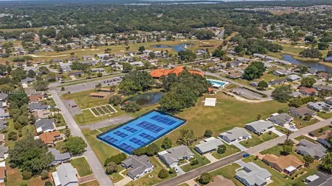 View/Area - 9496 SE 174th Loop, Summerfield, FL 34491 photo 5 of 7