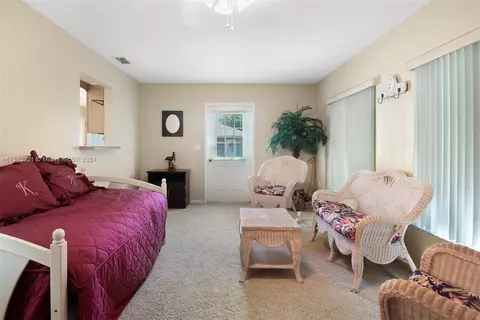 Bedroom - 9496 SE 174th Loop, Summerfield, FL 34491 photo 6 of 8