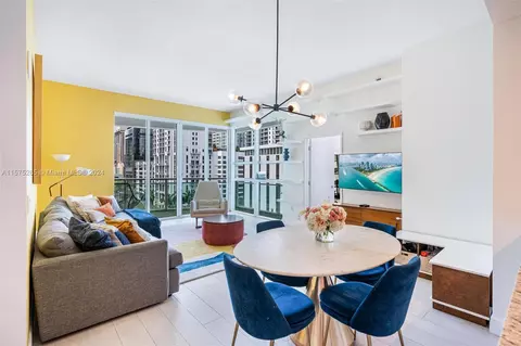 951 Brickell Ave #911, Miami, FL 33131