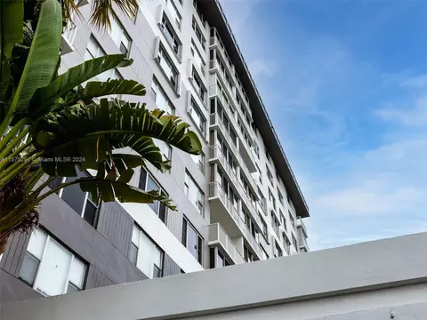 3850 Washington St #1008, Hollywood, FL 33021