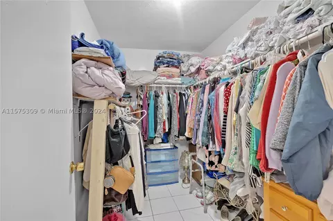 73 E 47th St, Hialeah, FL 33013 photo 5