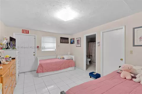 73 E 47th St, Hialeah, FL 33013 photo 36