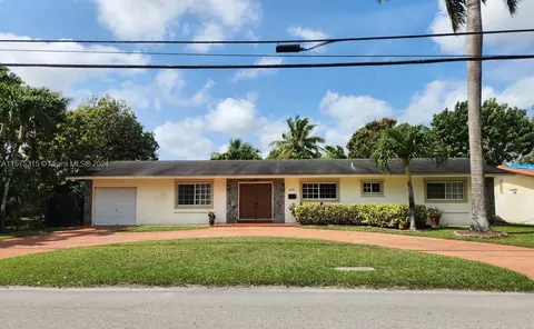 16450 NE 2nd Ave, Miami, FL 33162